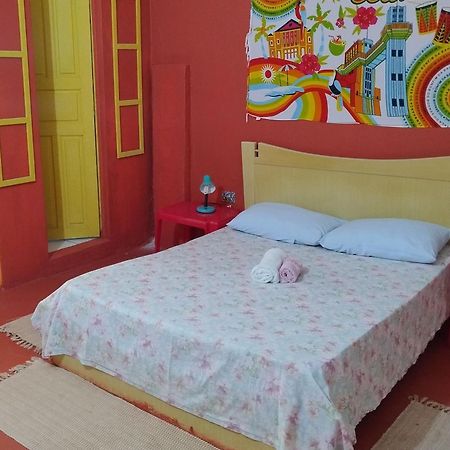 Perto Do Aeroporto De Salvador - Dona Pitanga Hostel Lauro de Freitas Eksteriør bilde