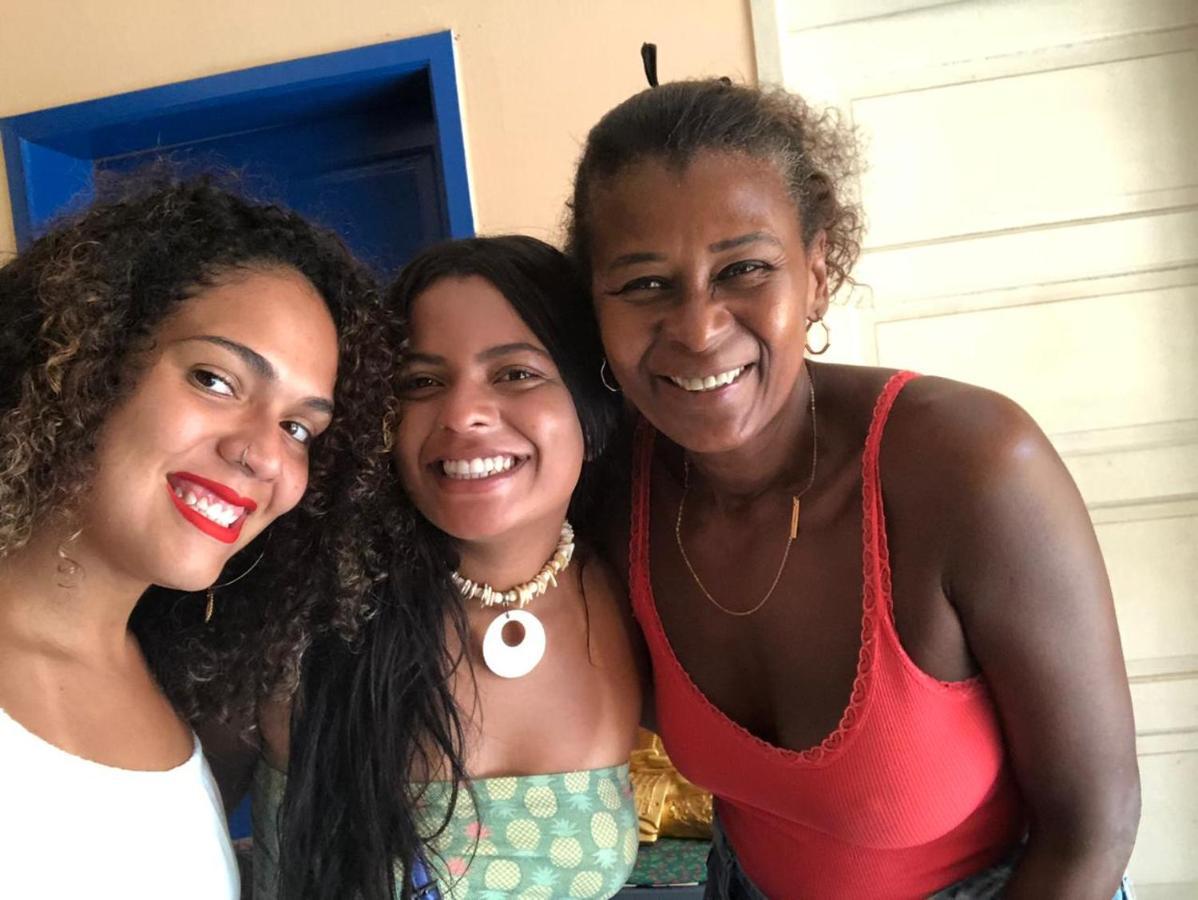 Perto Do Aeroporto De Salvador - Dona Pitanga Hostel Lauro de Freitas Eksteriør bilde