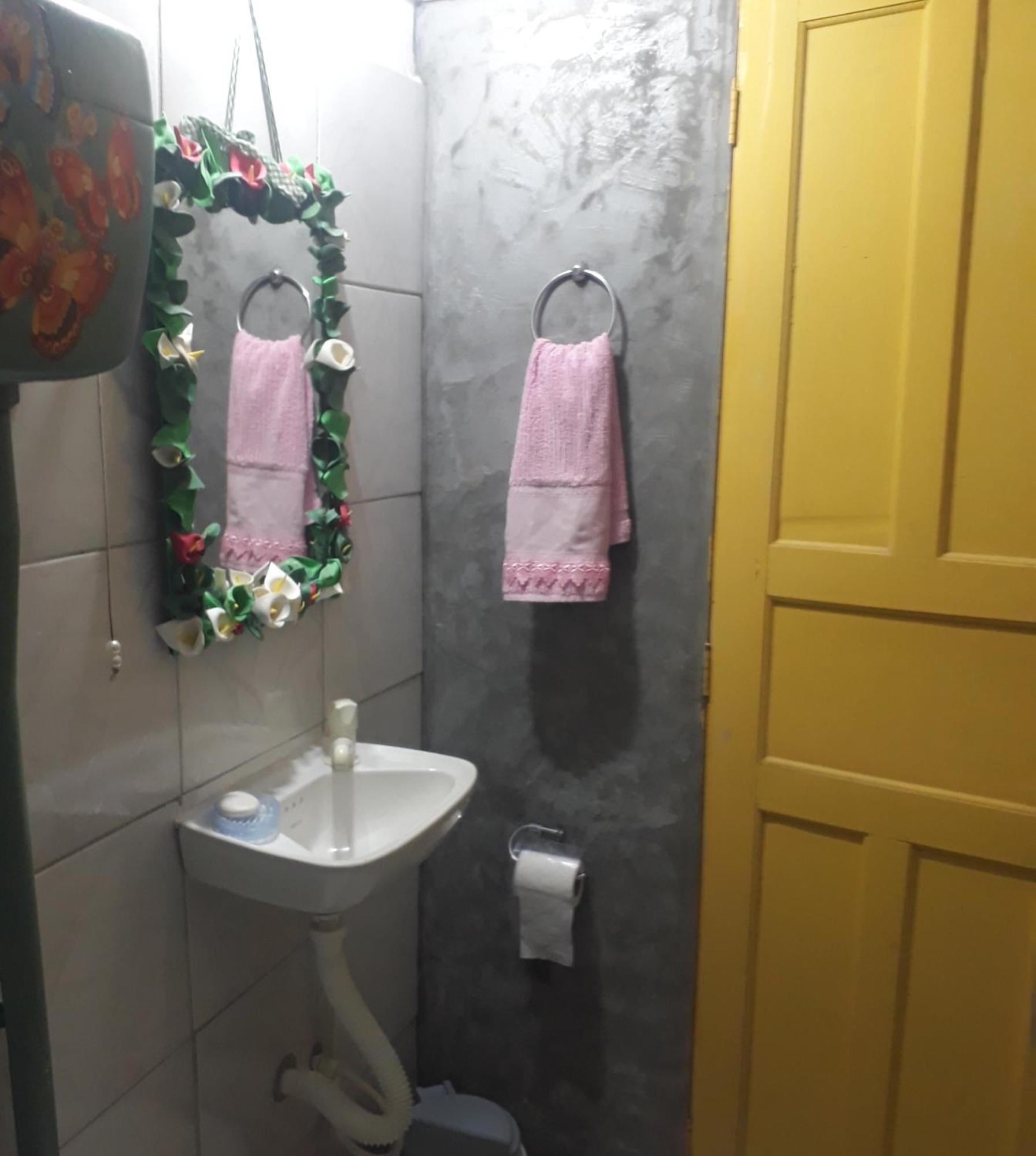 Perto Do Aeroporto De Salvador - Dona Pitanga Hostel Lauro de Freitas Eksteriør bilde