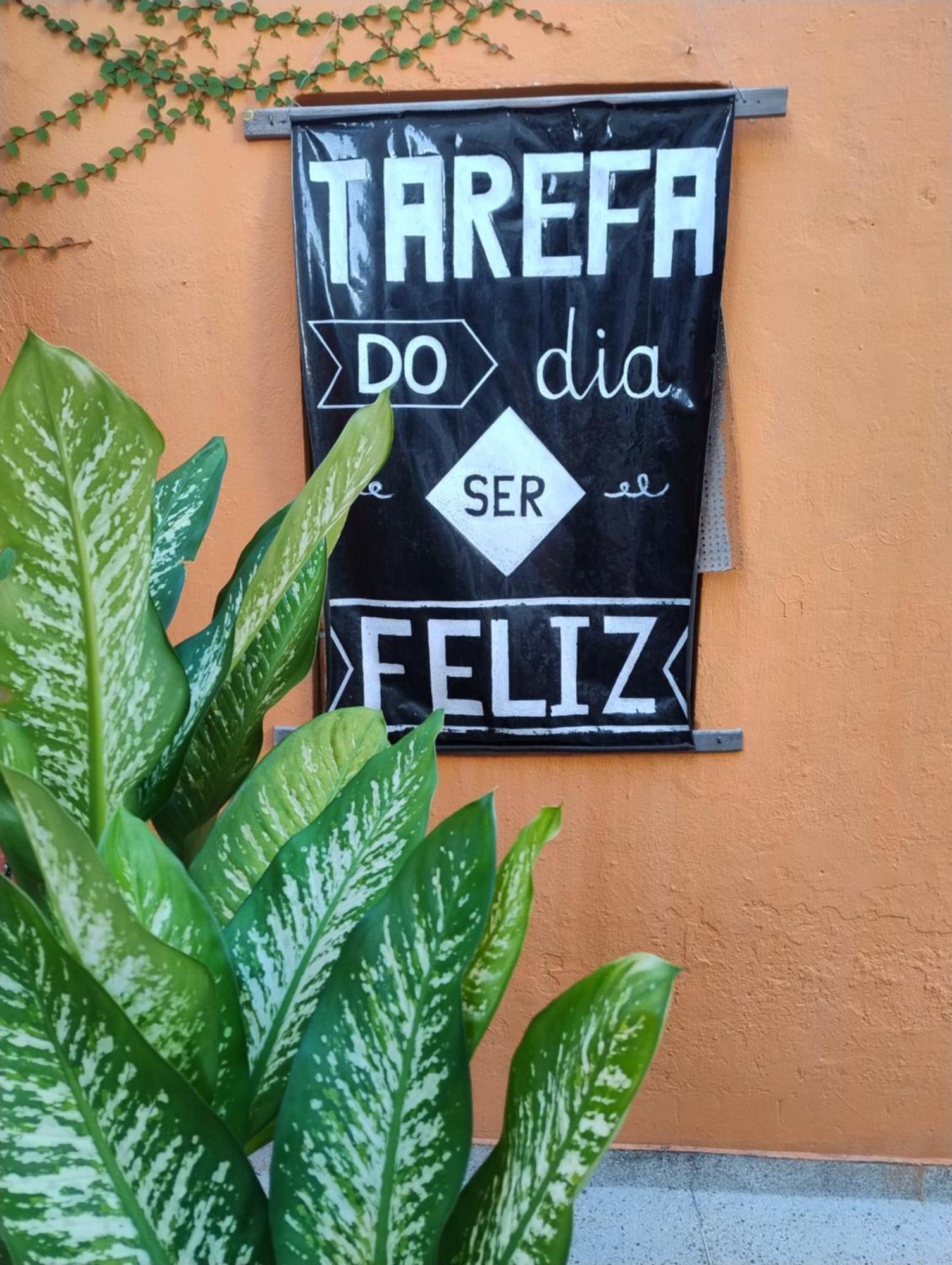 Perto Do Aeroporto De Salvador - Dona Pitanga Hostel Lauro de Freitas Eksteriør bilde