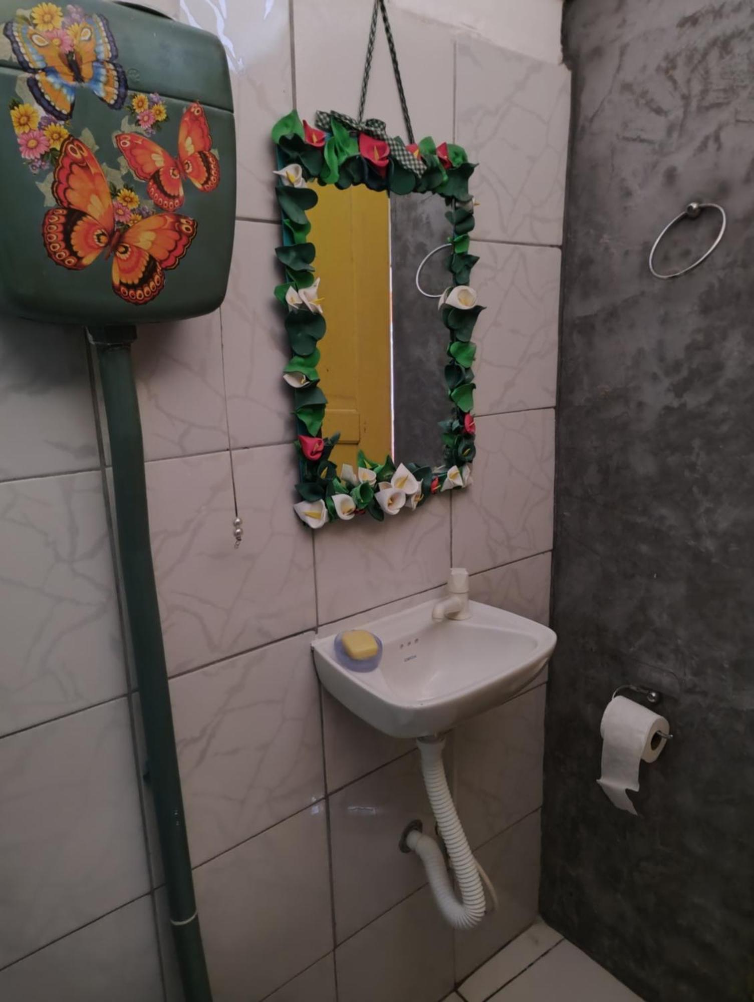 Perto Do Aeroporto De Salvador - Dona Pitanga Hostel Lauro de Freitas Eksteriør bilde